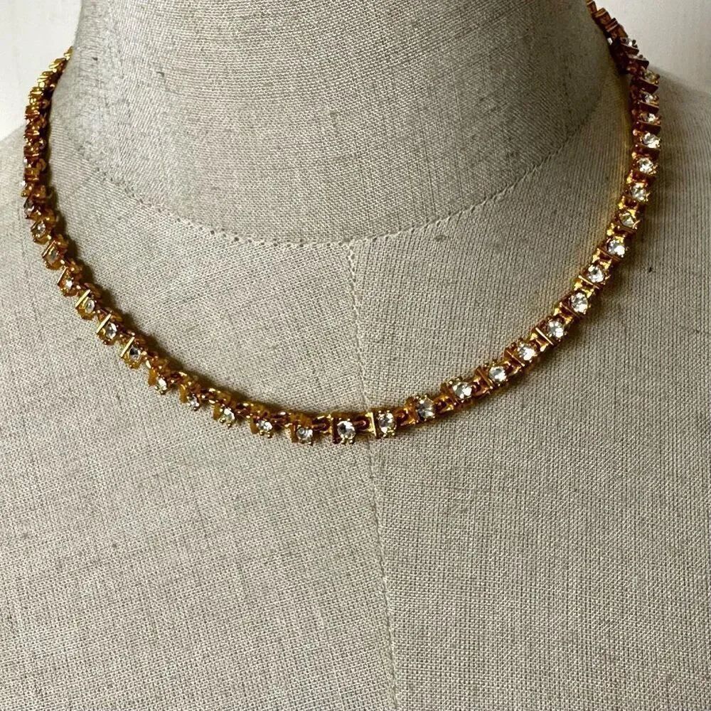 Gold tone rhinestone necklace